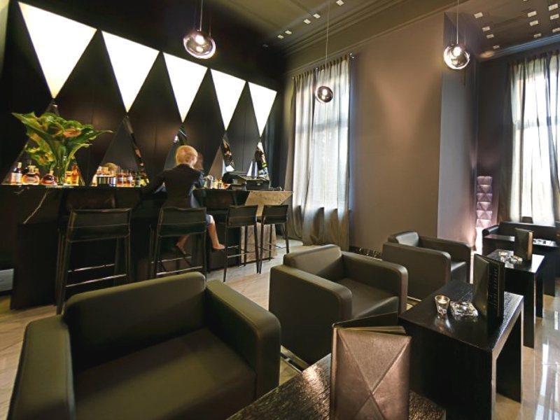 Platinum Palace Boutique Hotel & Spa Wroclaw Exterior photo The interior of the restaurant